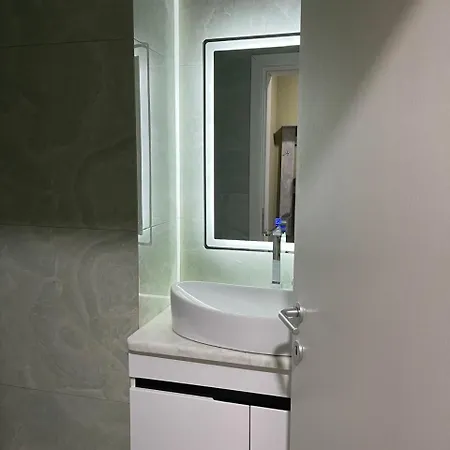 Apartman Juri Center - Near Stadium & Pyramid