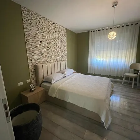 Apartment Juri Center - Near Stadium & Pyramid *